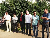 В Арсеньево депутаты-единороссы пообщались с жителями на тему капремонта