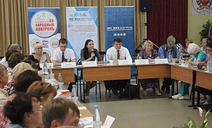 В городе Алексине эксперты встретились с жителями по актуальным вопросам ЖКХ 