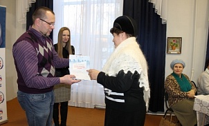 Активным жителям Узловского района вручили сертификаты  