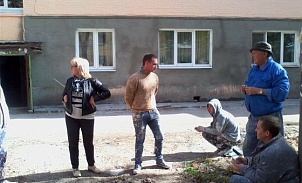Надежда Козьякова провела мониторинг капитального ремонта дома